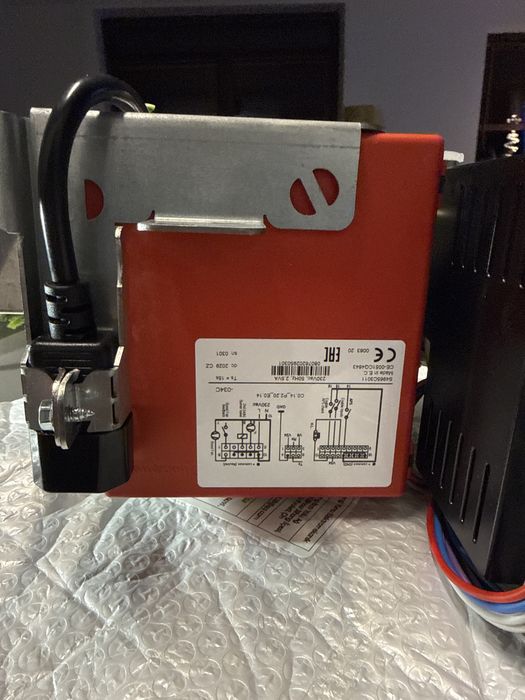 Honeywell DFGT-03MC01 i S4965C3011 moduł sterownik palnika