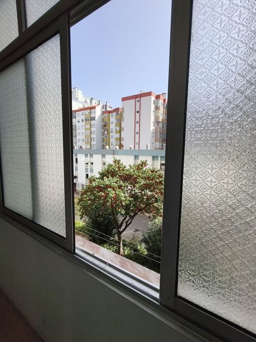T1 Reboleira, 2 andar, Frente estação Comboios