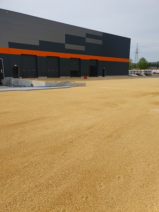 Maszynowe układanie kostki, przemysłowe układanie
