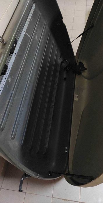Caixa de tejadilho para bagagem - leve e resistente