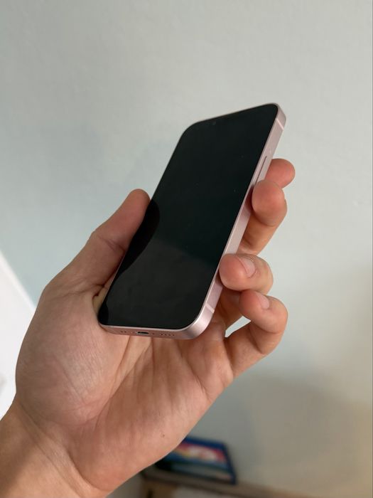 Iphone 13 - 93% bateria