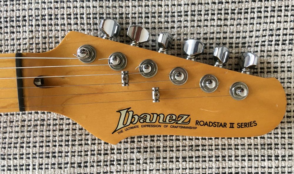 Ibanez Roadstar II Series 1984 RS135 BK