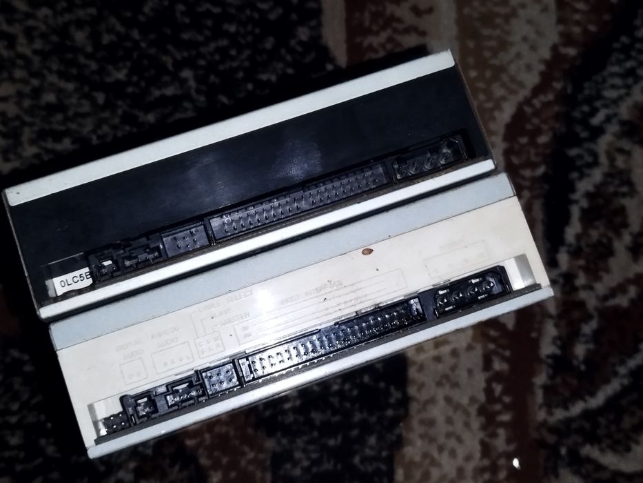 Sprzedam dwa Retro PC napędy Optyczne