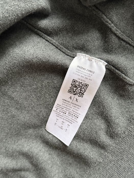 Сірий светр на замку armani exchange