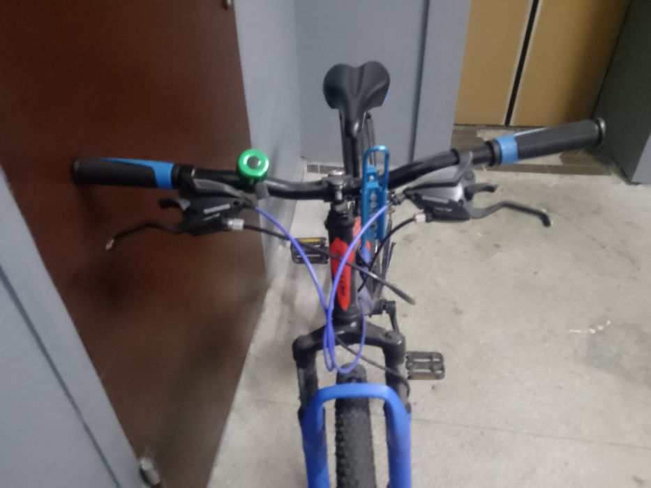 В продам велосипед INTENZO