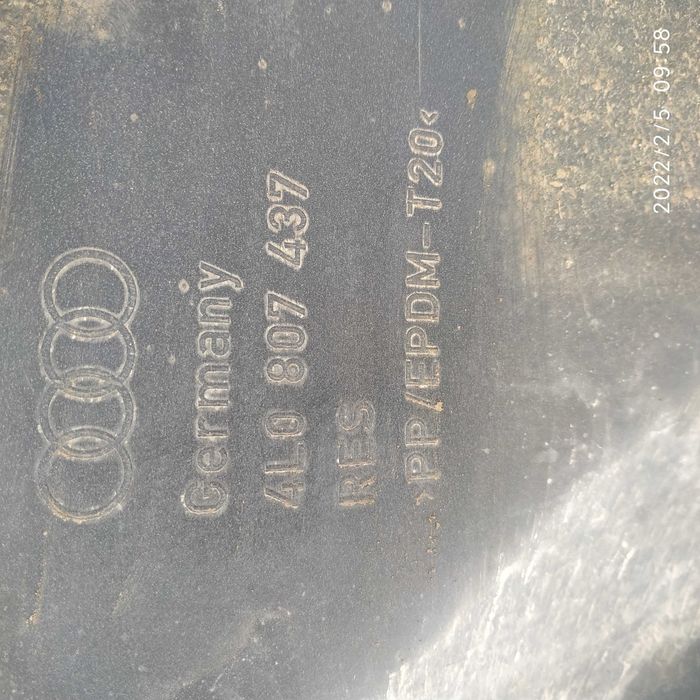 Бампер передній Аудіо Ку7 Кю7 Audi Q7 4L0 807 437