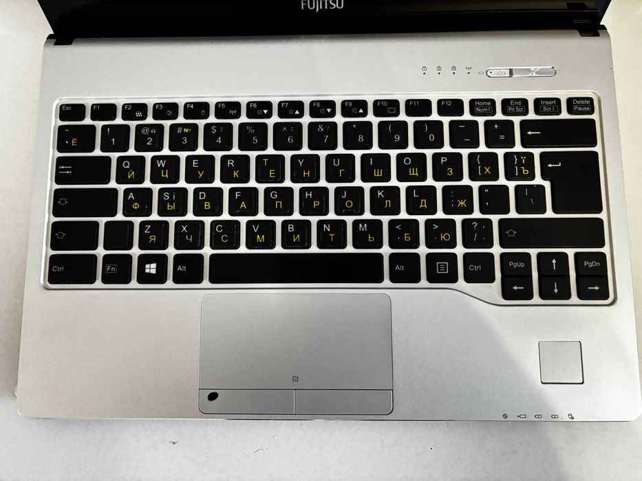 i5 6300u ноутбук 12озу, 256 SSD