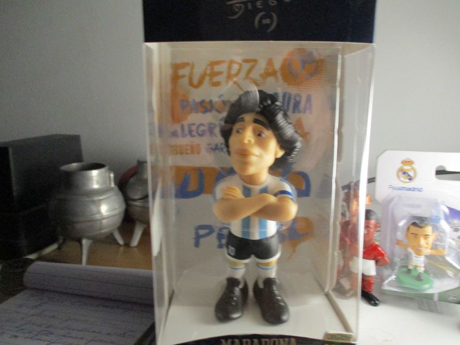 Boneco jogador de Futebol Maradona
