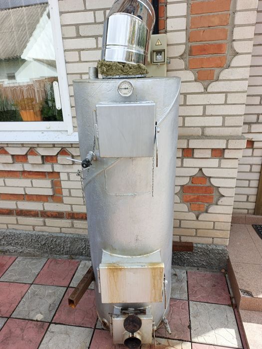 Котел твердопаливний