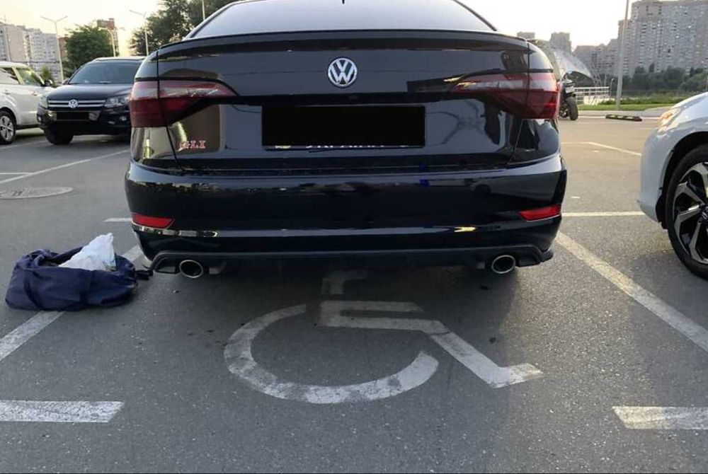 Volkswagen Jetta GLI 2020 — 2.0 TSI (230 к.с.) | 15 тис. км пробігу