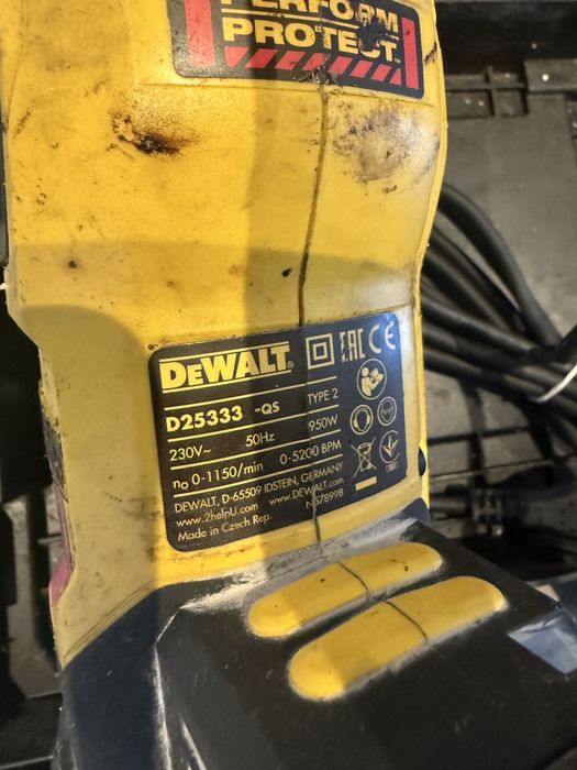 DEWALT  wiertarka udarowa SDS plus