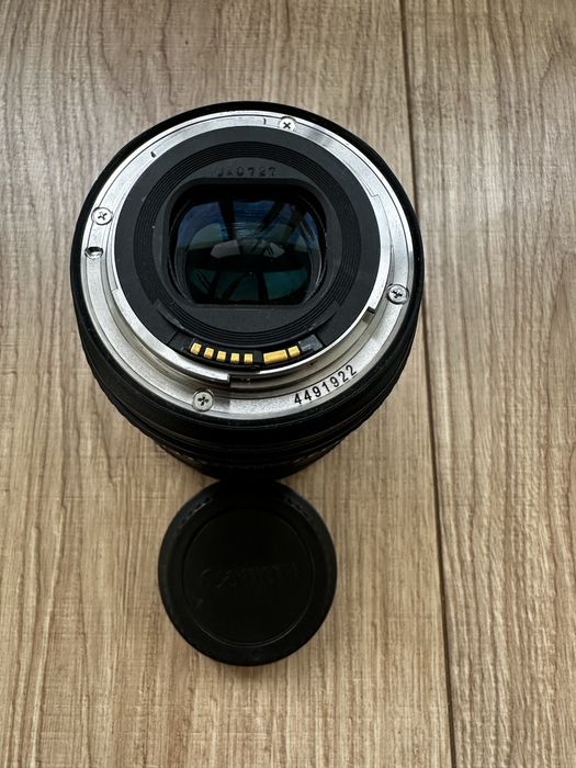 Обʼєктив Canon 24-105 1:4 L 77 mm EF