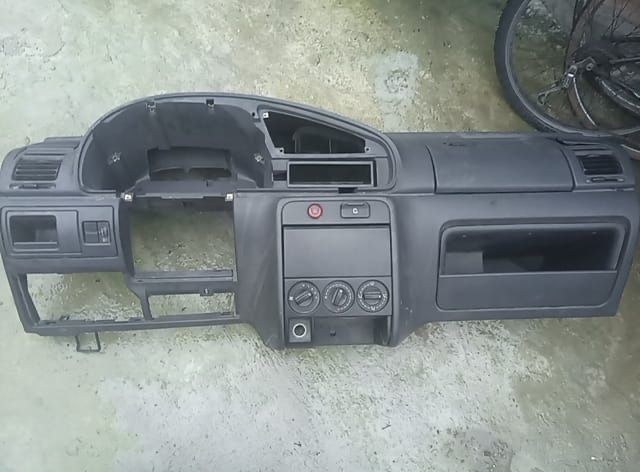 Tablier citroen berlingo 2001