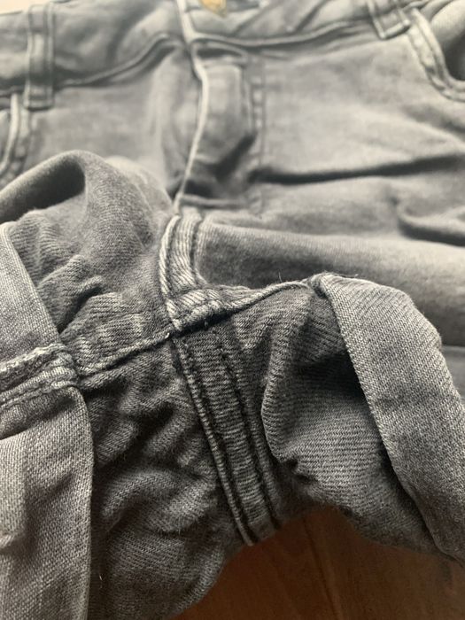 Damskie spodenki z czarnego jens Reserved