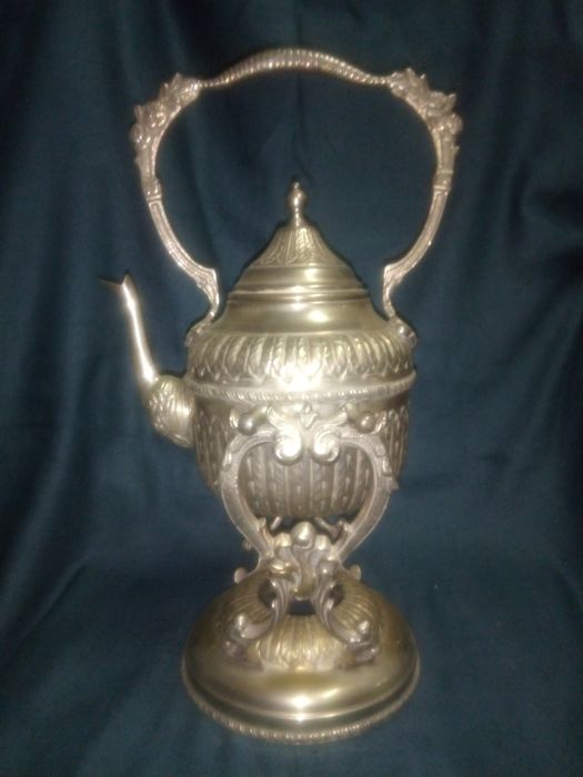 Antiga chaleira - samovar em casquinha