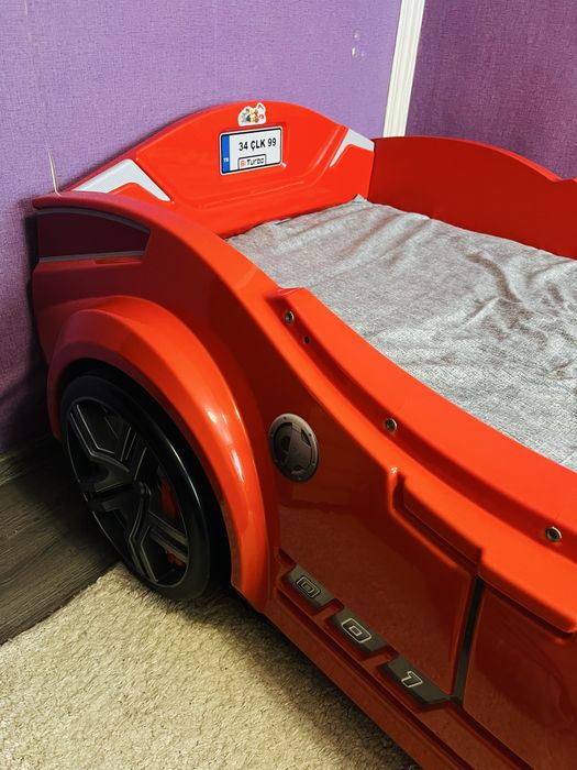 Ліжко машинка Cilek червона