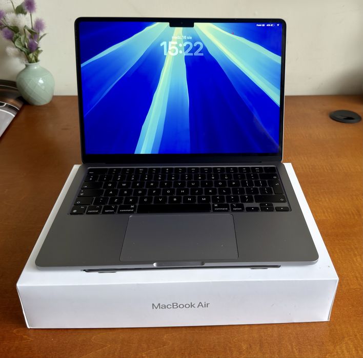 Macbook Air m2 8/256
