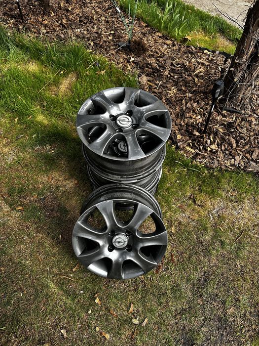 Fegi 14 cali  śruby 4x100 ET 44