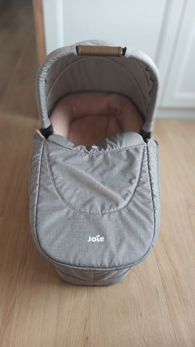 Gondola joie z adapterami i wkładem
