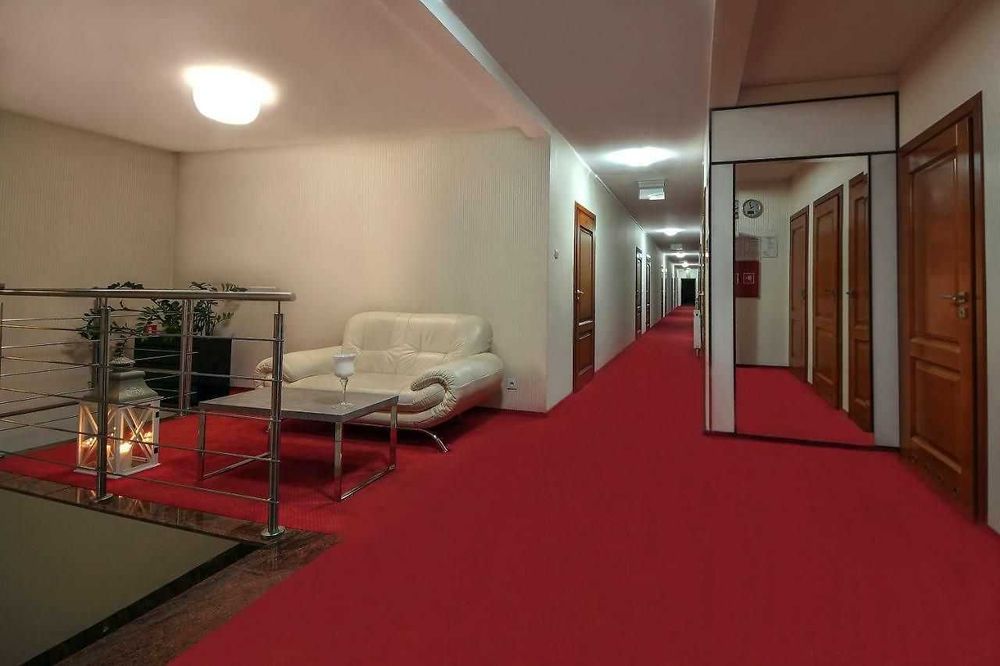 Wyjątkowa Inwestycja! Hotel SARA w ścisłym Centrum Koła – Sprzedaż lub Wynajem (0% Prowizji)