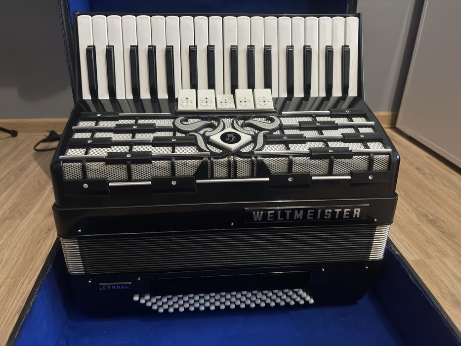 Weltmeister cordal 80B JAK NOWY!!