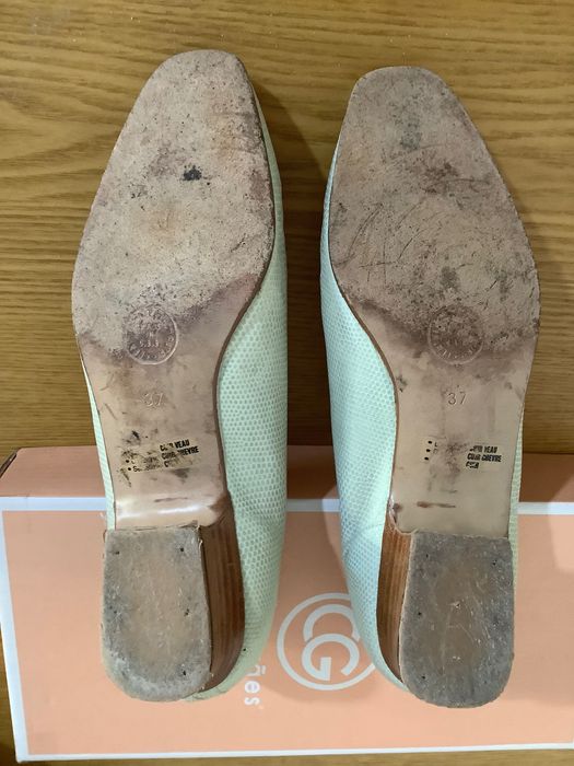 Sapatos verde água, muito elegantes, Laura Camino, tamanho 37, usados