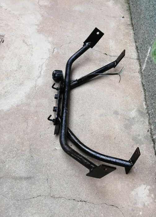 Lança de reboque para carro