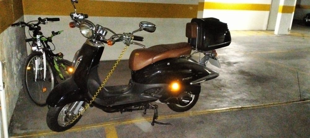 ZNEN Vitoria 125cc (2016) - APENAS 2 000 KM !