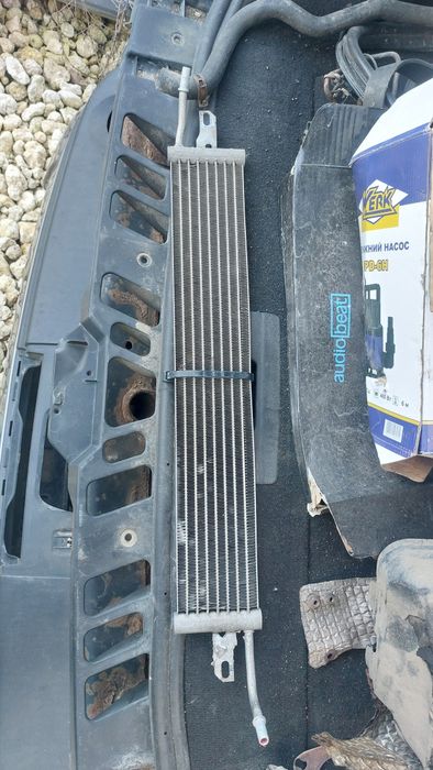 Радіатор масляний 7H329N103AB  Land Rover Range Rover Sport L320 05-13