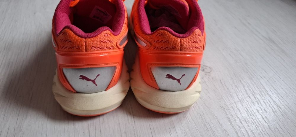 Кросівки Puma 37 розмір помаранчеві кроссовки