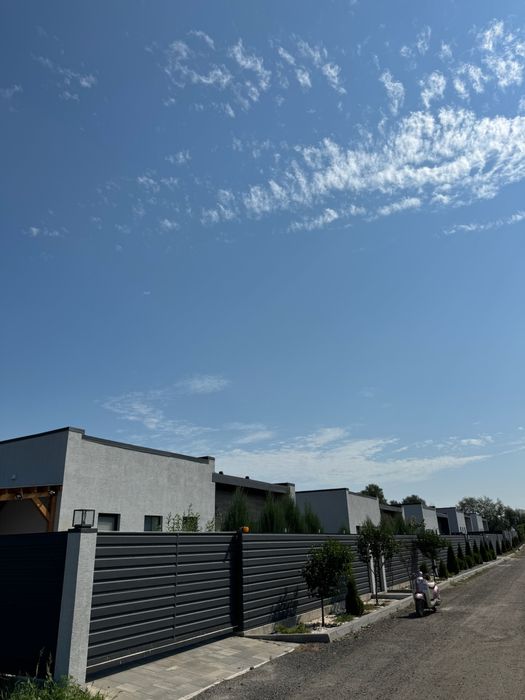 Здам будинок біля річки у Зазимʼї. Генератор !