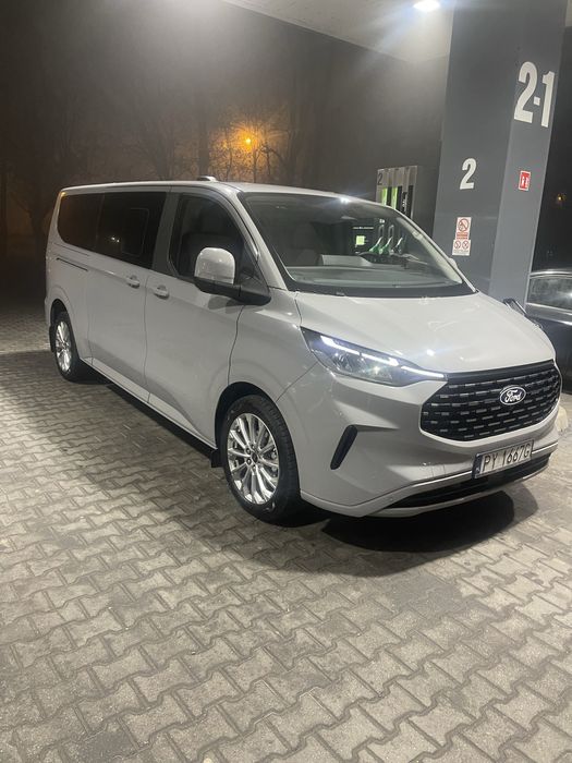 Wynajem wypożyczalnia Bus Busa Busów osobowych 8/9  Ford Mercedes