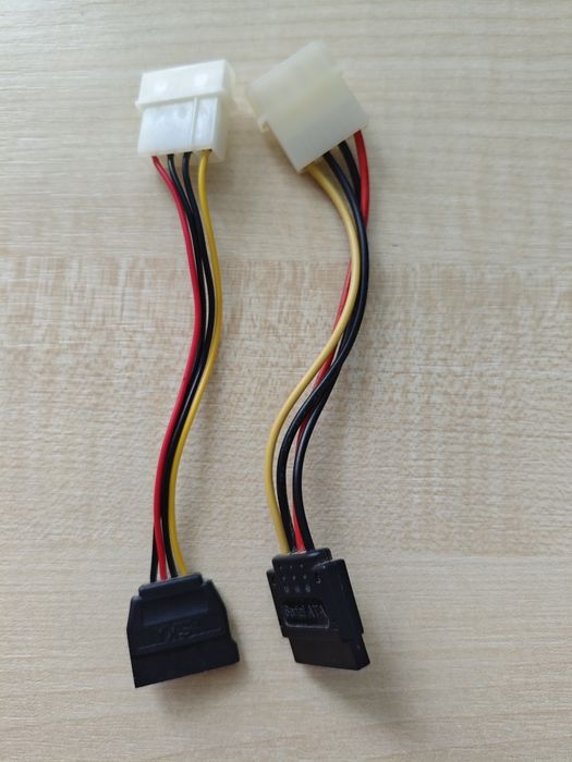 Блок живлення JNC 300ATX-P4 та Delux KYP-450 ATX