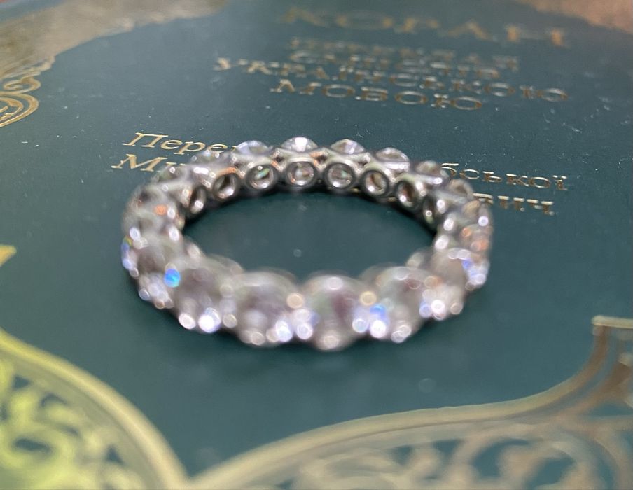 Обручка з фіанітами 18 шт