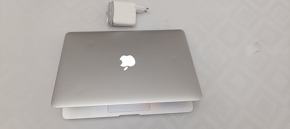 MacBook Air 13" 2017 | i5 | 8GB RAM | BATERIA NOVA | Excelente Estado