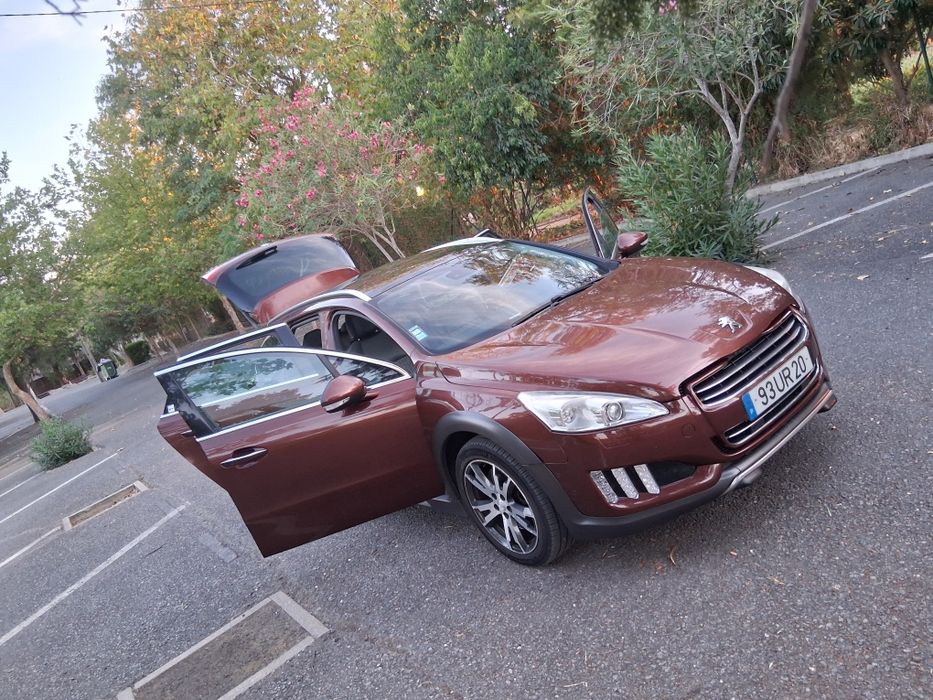 Peugeot 508 RXH Hybrid4 (2.0hdi Diesel+híbrido) foto 3