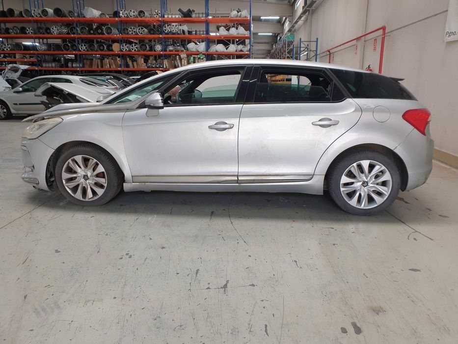 Câmera De Visão Traseira Citroen Ds5