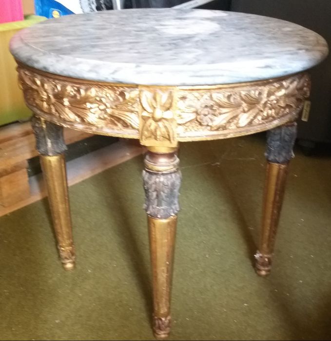 Mesa apoio dourada com espelho