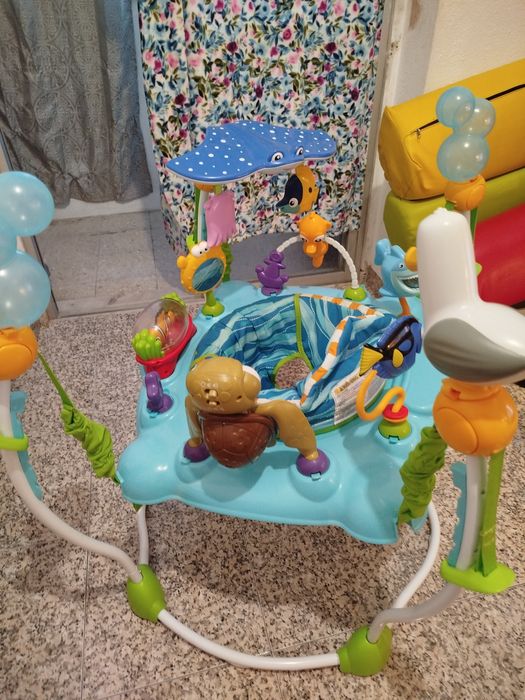 Saltador Nemo criança