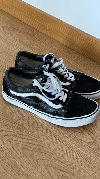 Ténis Vans Old Skool (Tam. 43 / 10 US)