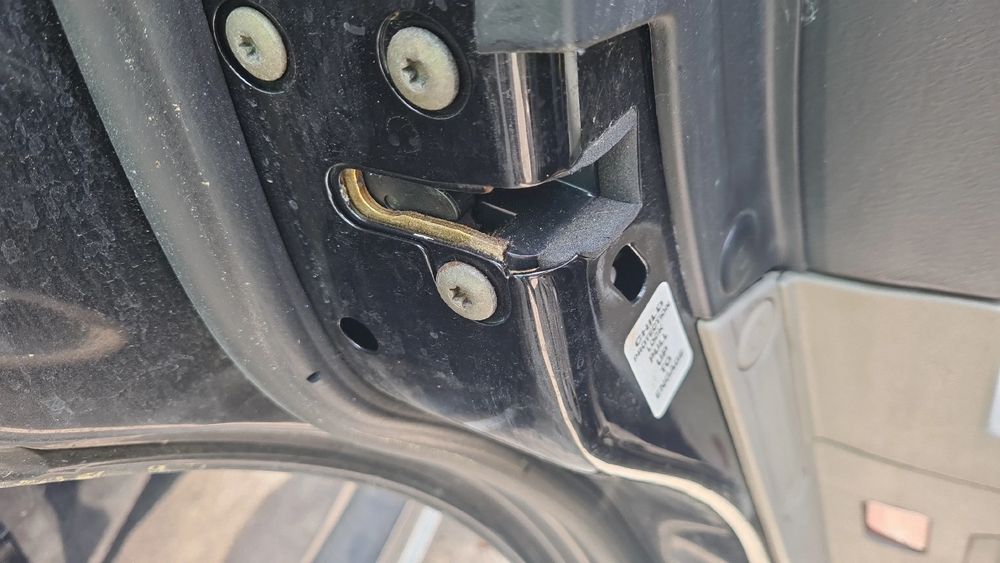 Fechadura / fecho porta trás esquerdo CHRYSLER 300 C Touring (LX)