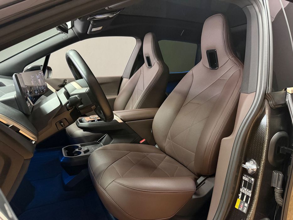 BMW iX xDrive 50 Pack Desportivo