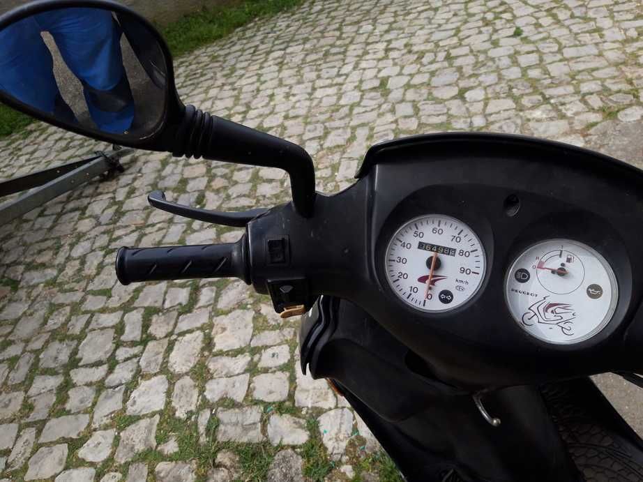 Scooter/mota Peugeot Buxy a bom preco