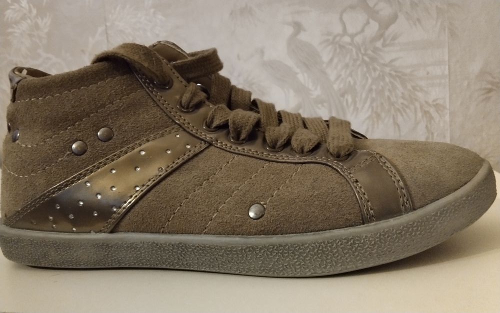 Кеды/сникерсы/полуботинки/ женские/детские замшевые размер 37