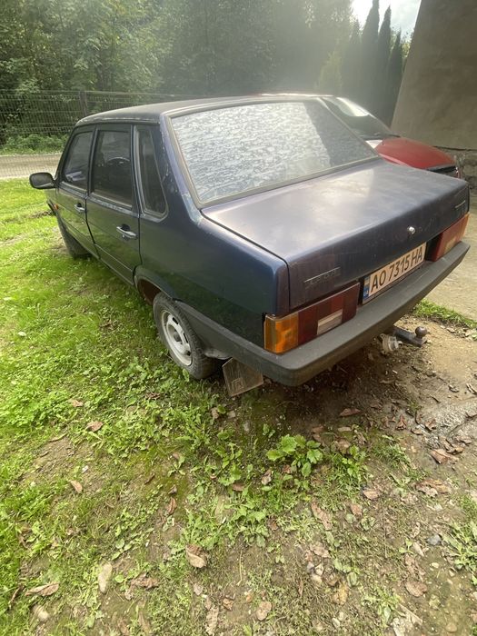 Продам 99 2004 рік інжектор