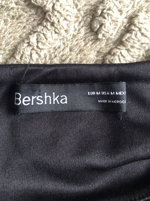 Топ чорний Bershka