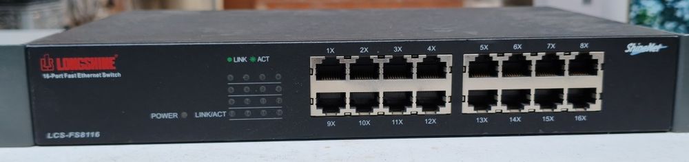 Switch 16 portas Longshine