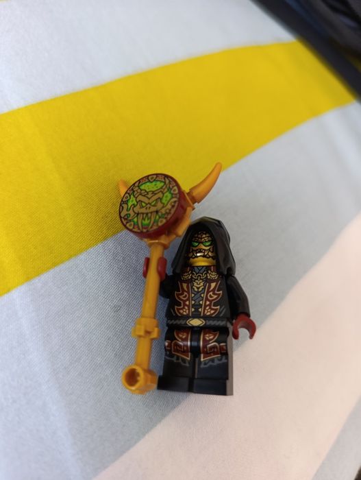Ninjago dragons rising Temporada 4 e Legacy 2026 minifiguras