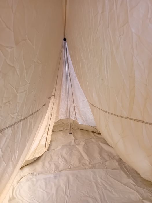 Tenda de canadiana com avançado