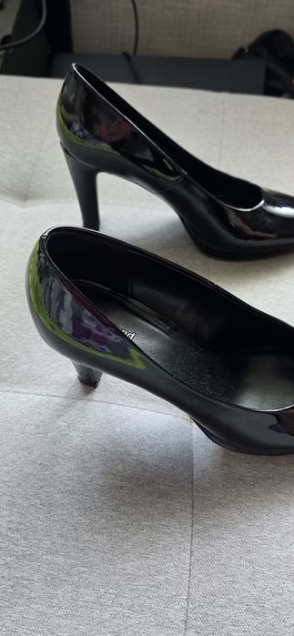 Buty damskie lakierki